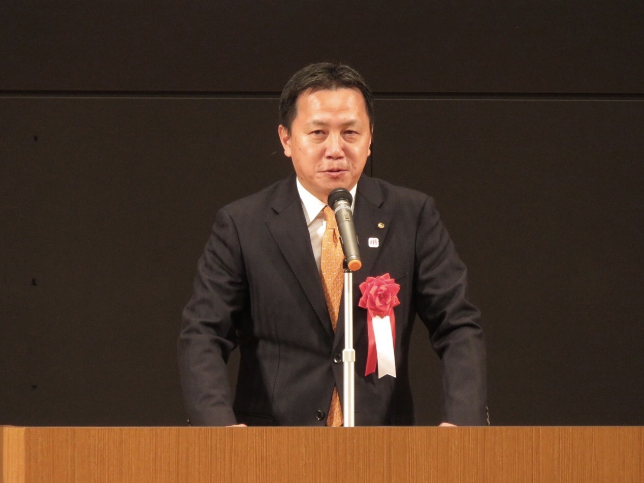 5CFE4D89-8946-40B2-B201-EF7120C8E46D