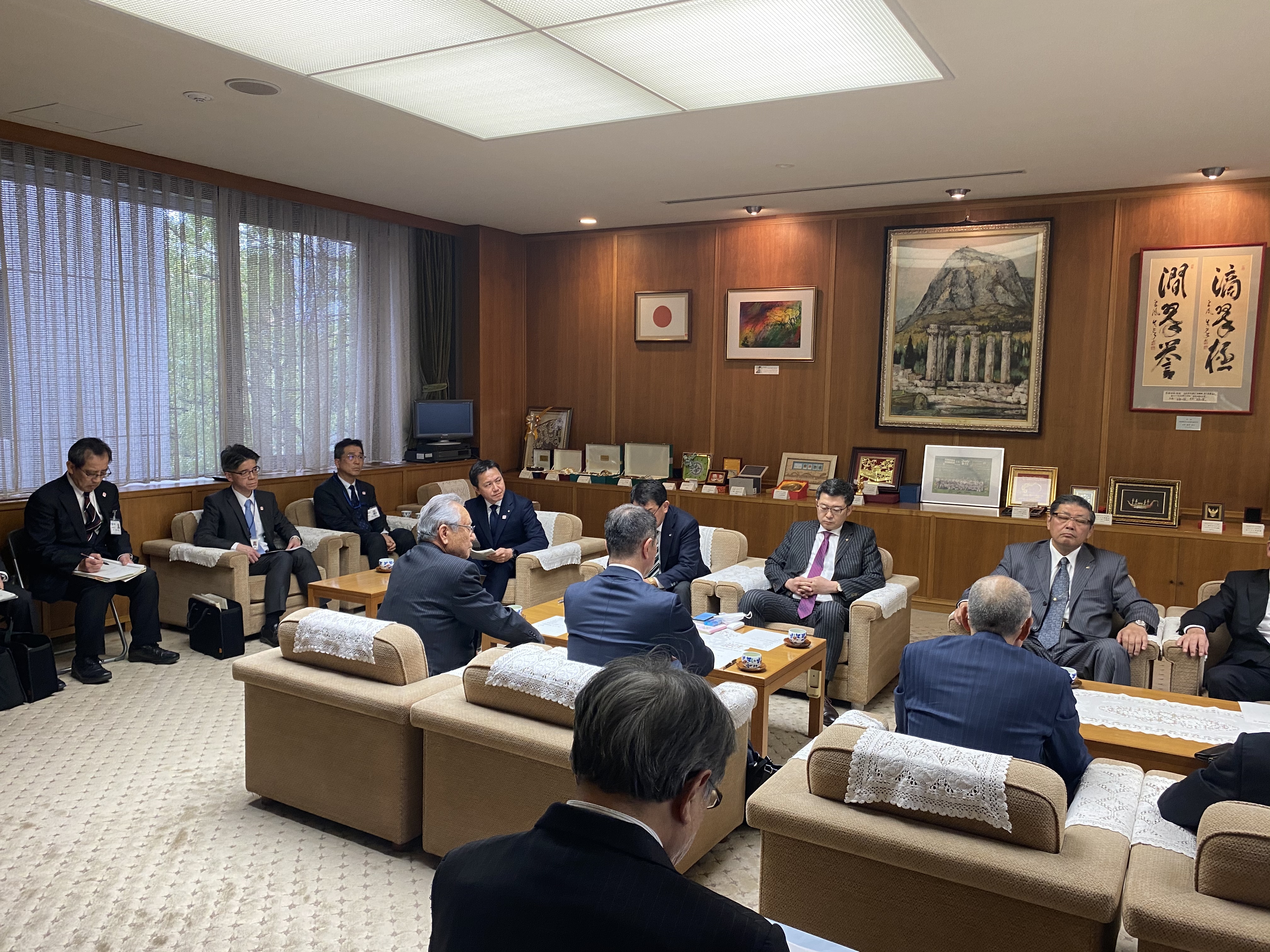 1C81321F-8378-4B90-ADD5-0EC7204A429A