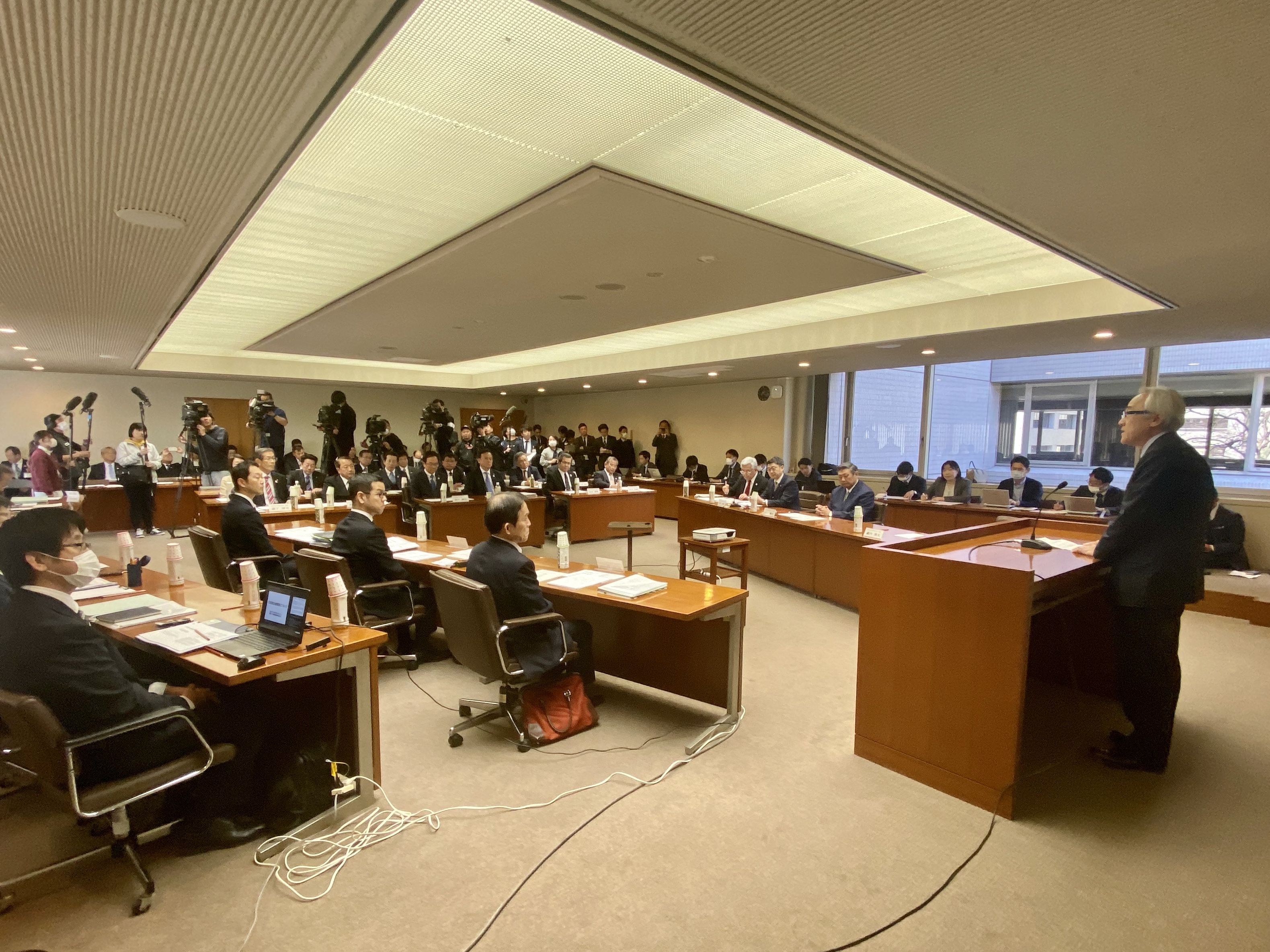 BFA5A750-4726-41F7-B529-179ADC16FCA2