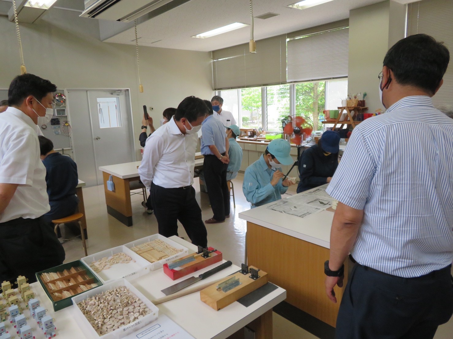 FC3554C8-87DD-4A96-93AD-9FE306C812AB