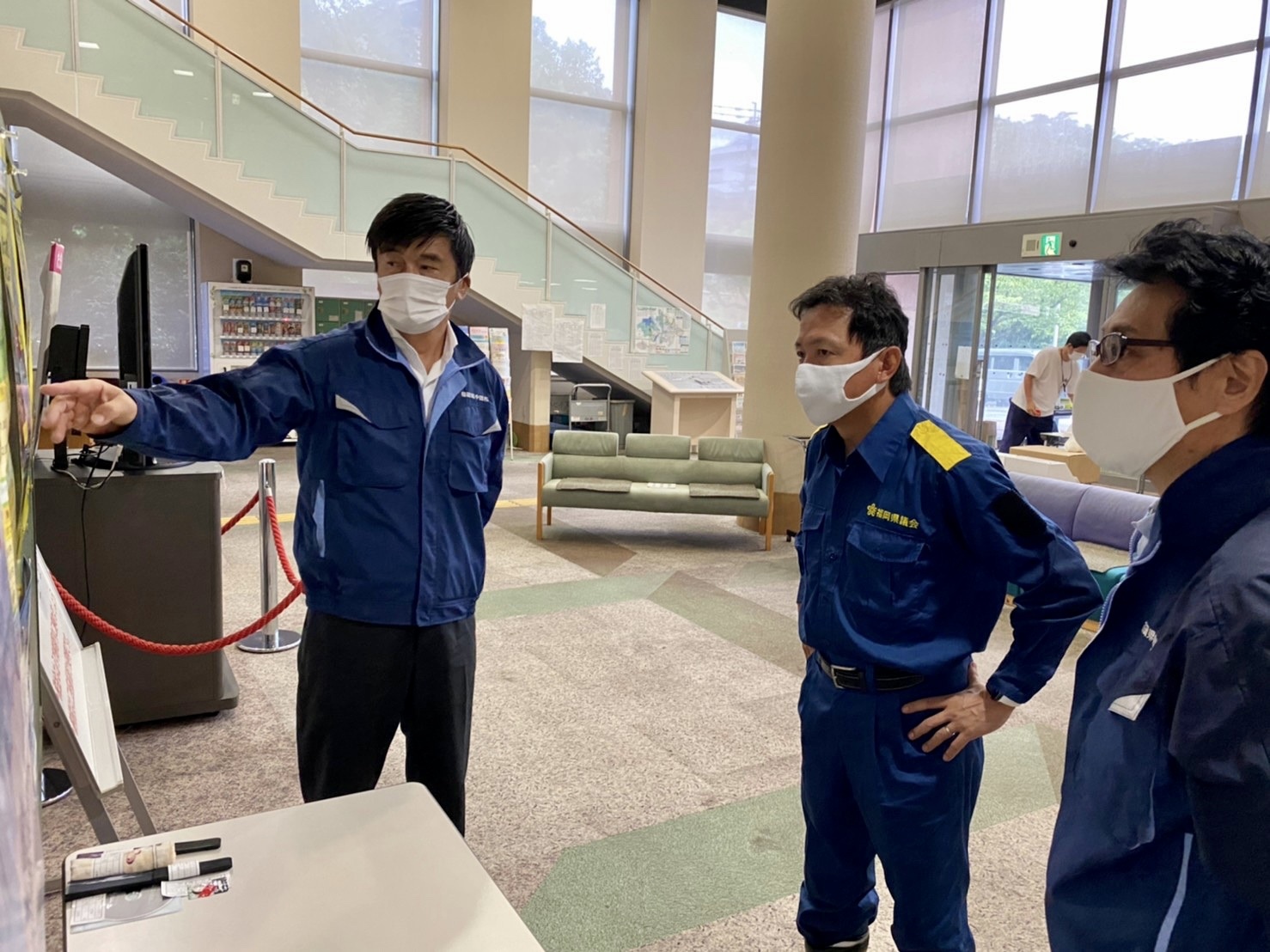 FEAF81C6-F2F8-49B5-AE10-BA2219A1A1A6