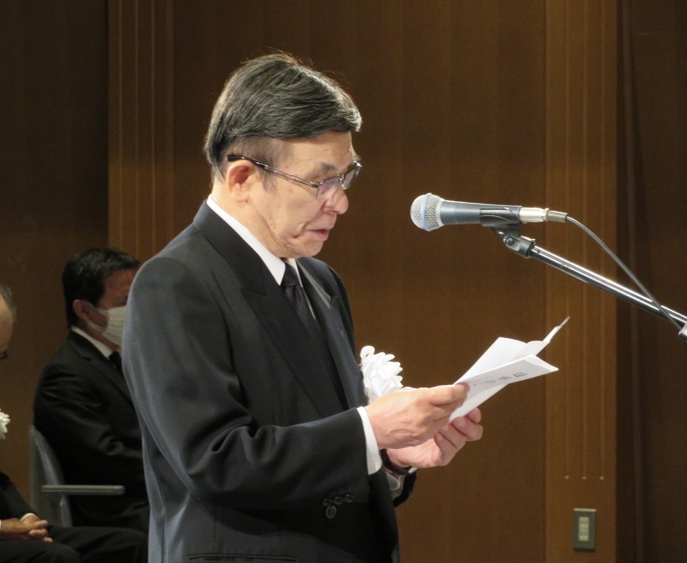 0C3E51BD-A782-4796-8767-7D5D380E9188