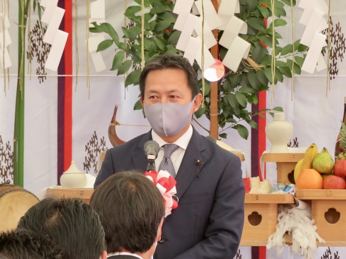 16D4EF7D-0B19-42CC-AD30-3FAFA7F60353