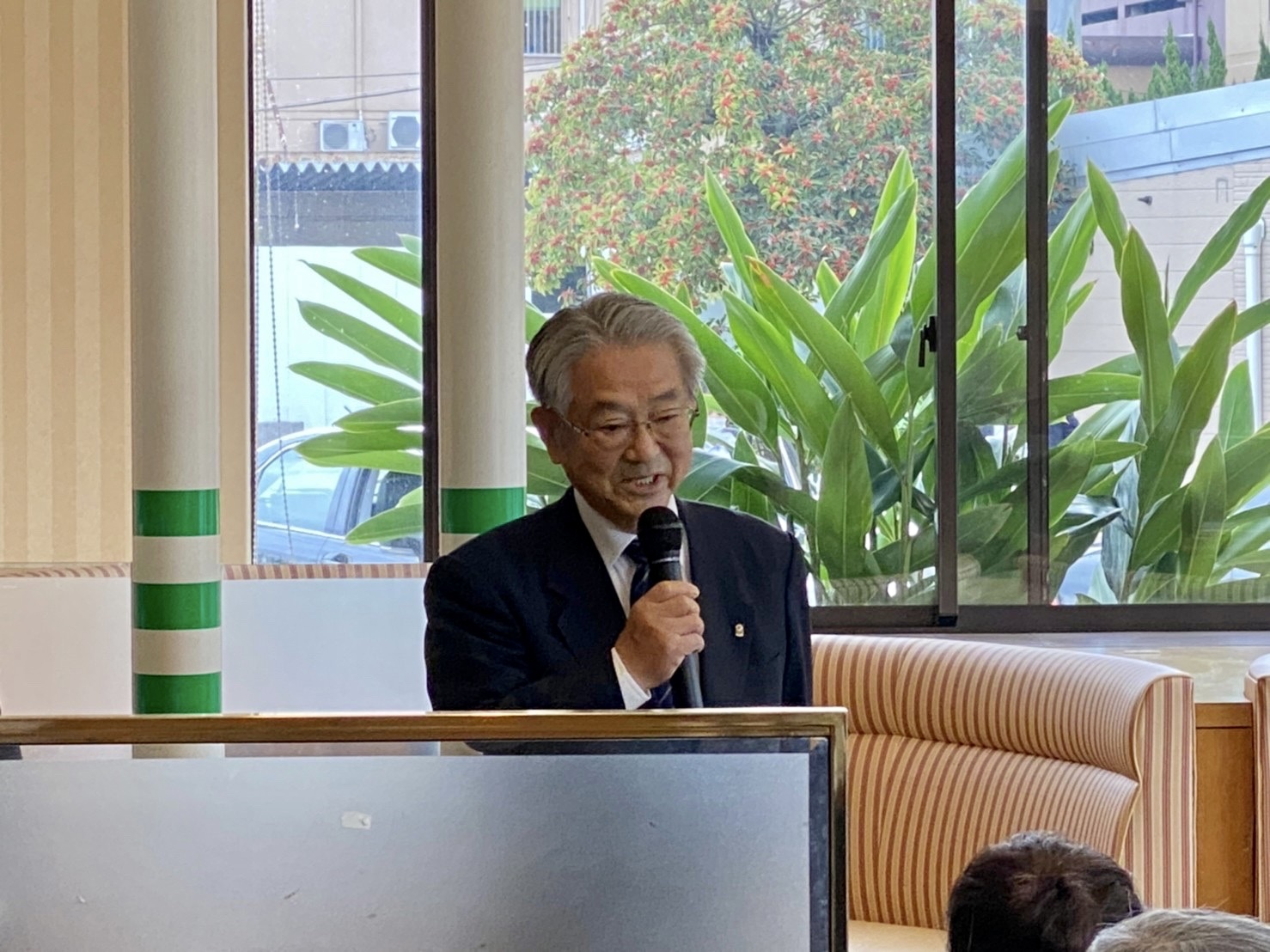 B0E1D27C-B9D3-4B8E-AA62-43FC8B453115