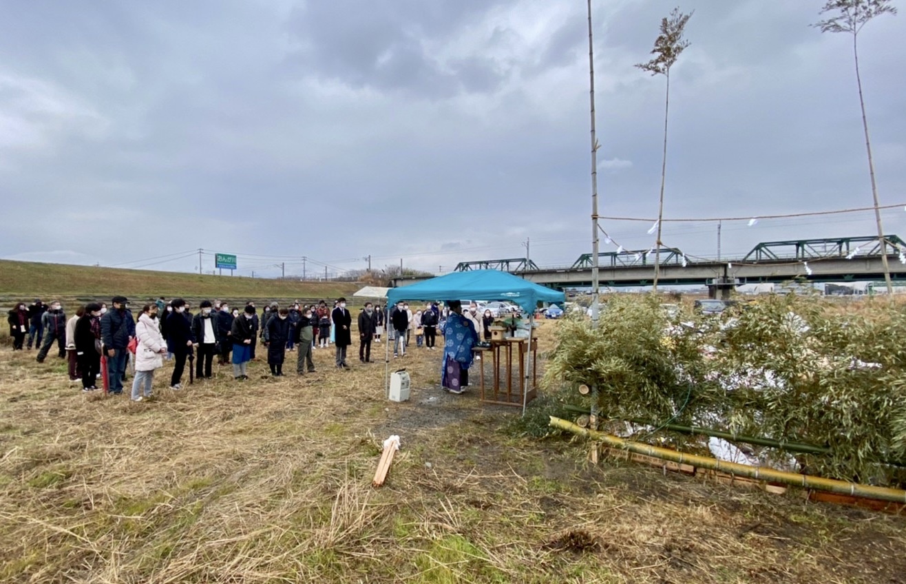 C0B717EC-8114-4259-A3D9-B0B6146EA366