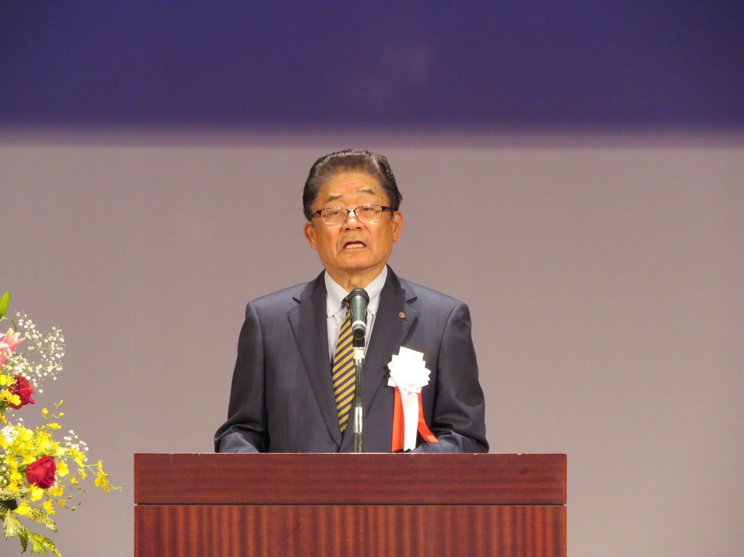 BC55F618-42C2-4493-B6C6-B25A5EE790B5