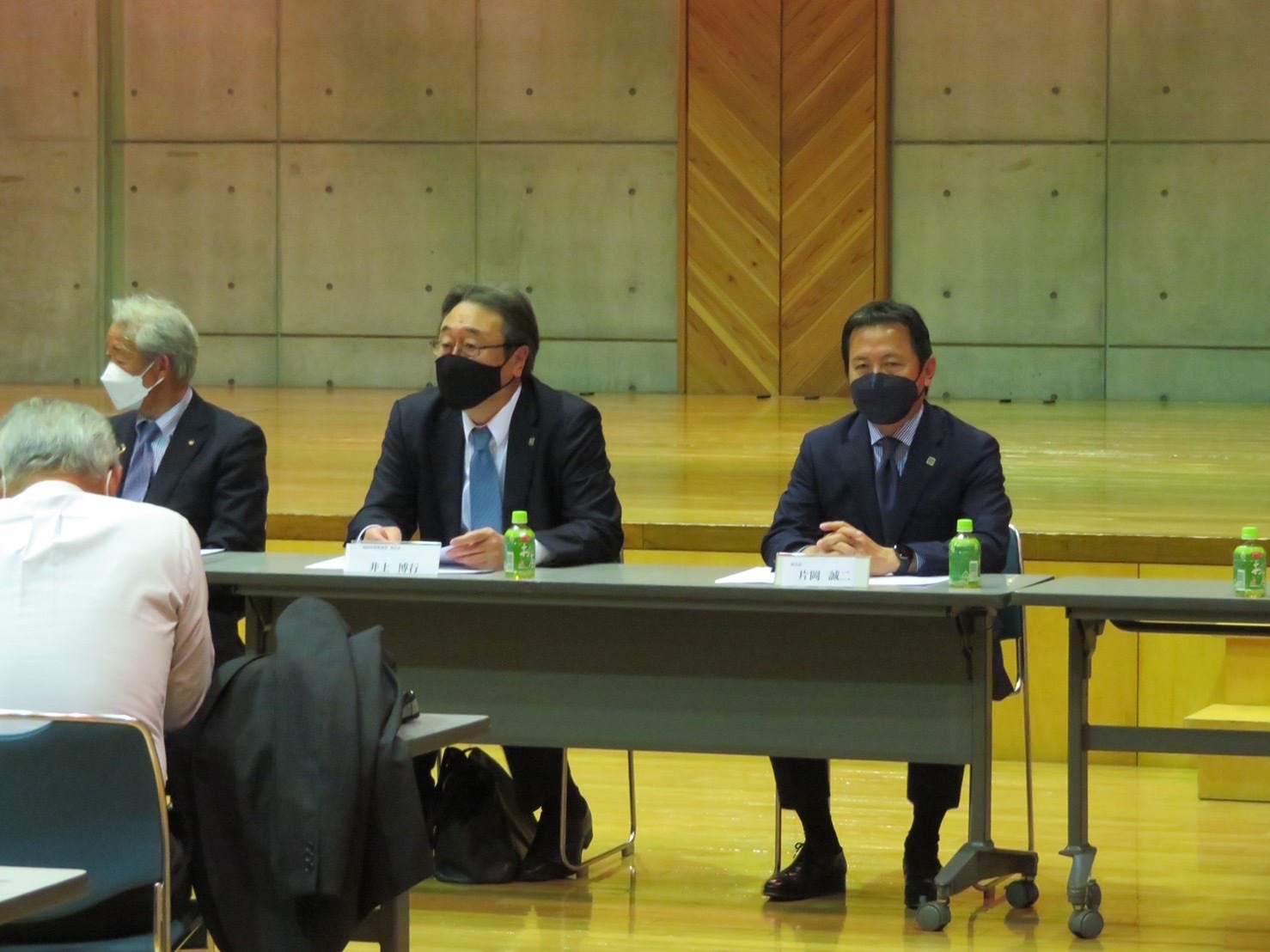 91307A53-7B8C-424B-BA7D-0108B6C5FDB1