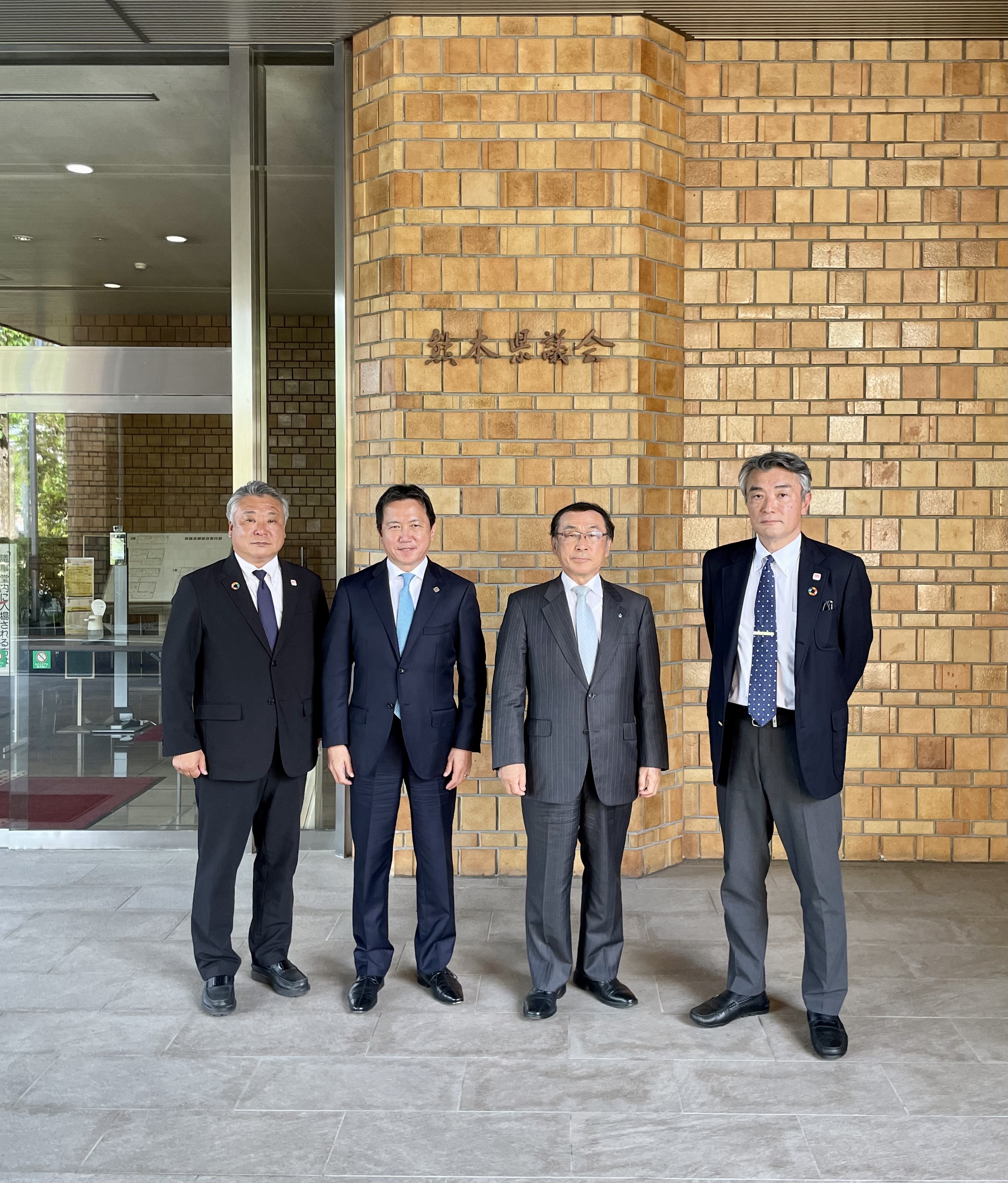 FB83DEDE-1962-4655-A63A-C63F1B62DC12