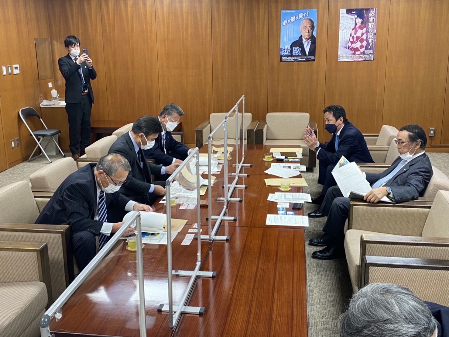 4FD726F3-B693-4749-B06C-49732827A936