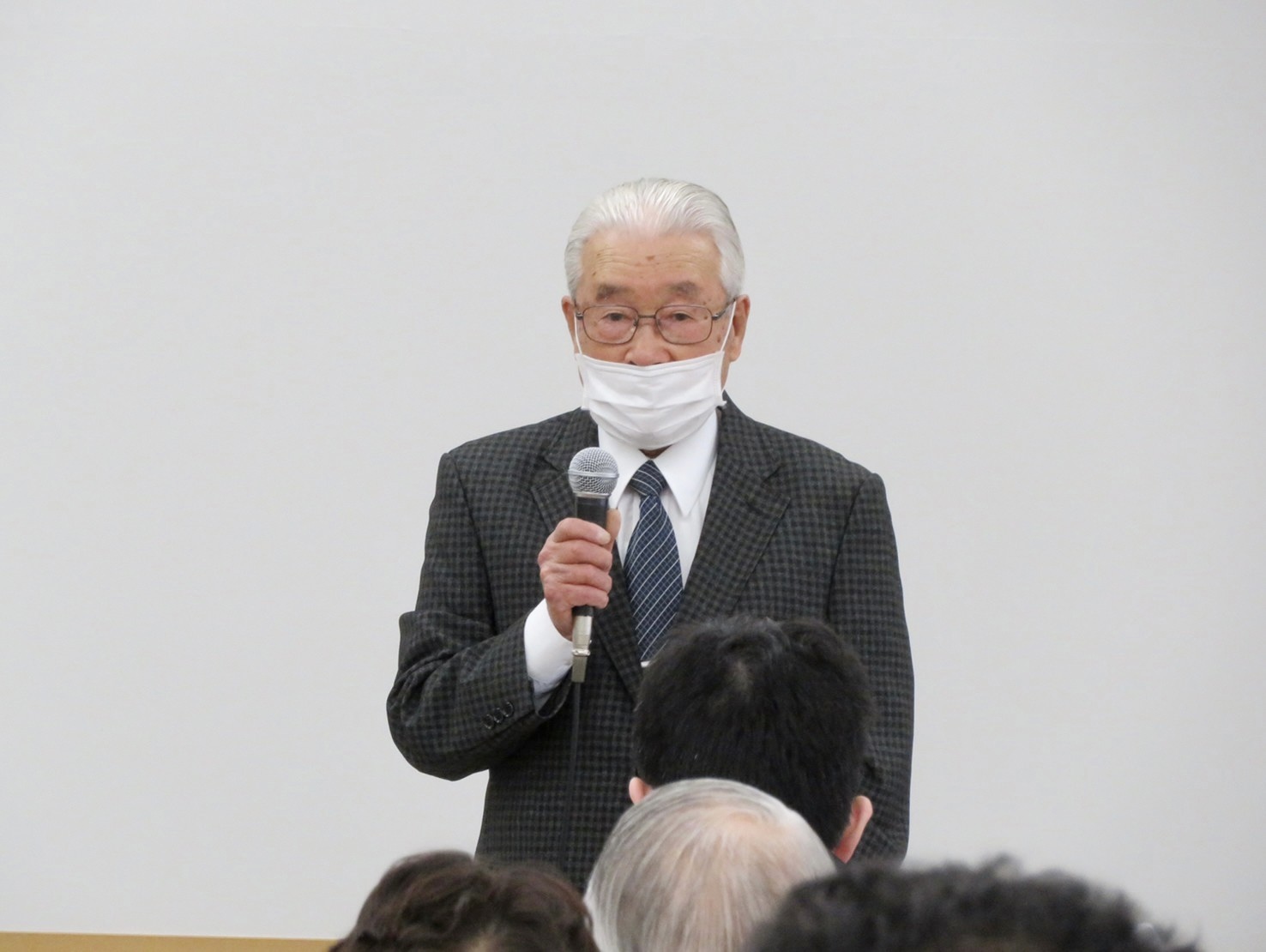 FAAFAF14-94AF-44B3-B499-B008F77F11AD