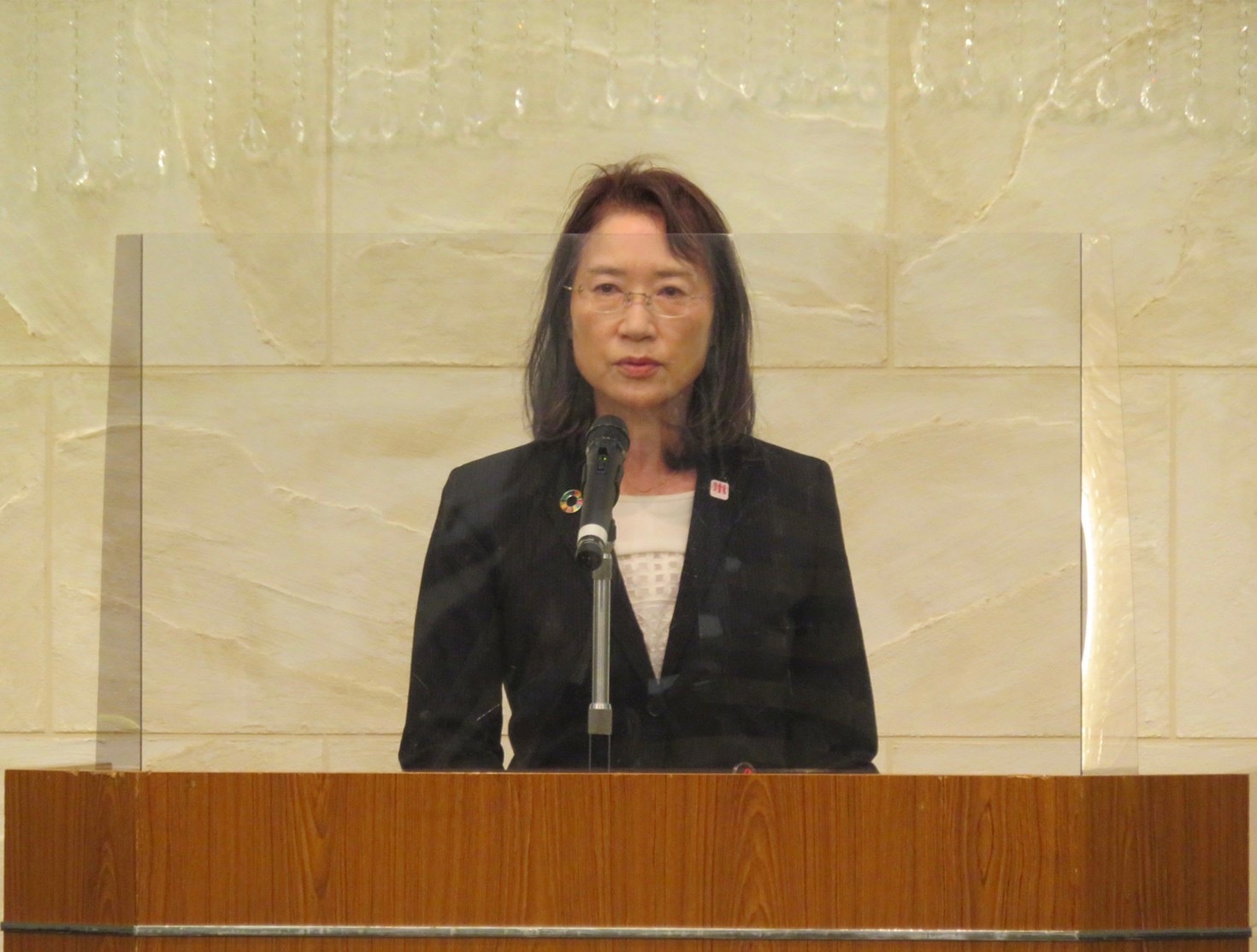 03BE1E92-67CA-4AEF-9548-44BECE585AB2