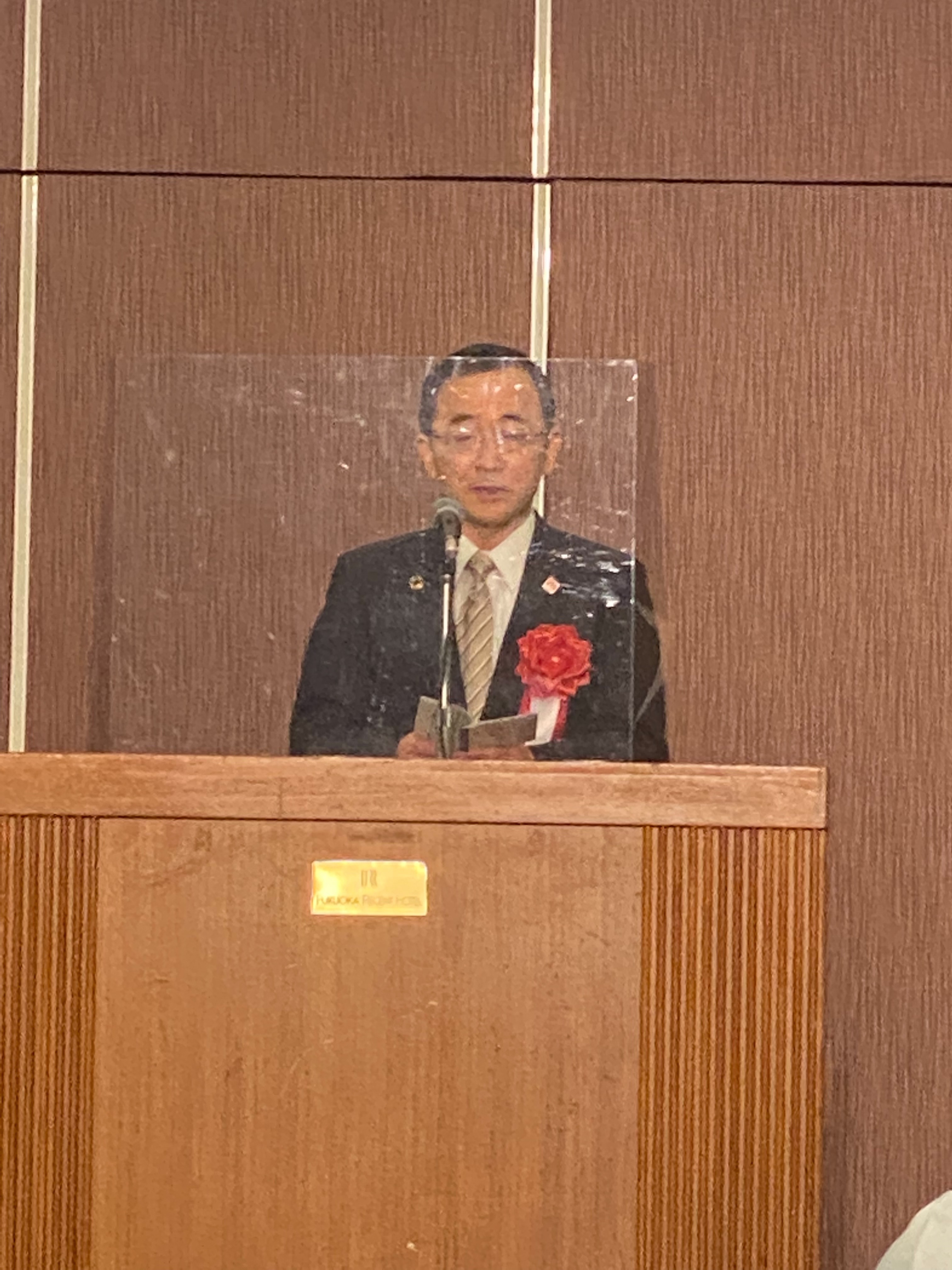 0E7B08EC-CBC5-4D42-8152-E761C692AE8A