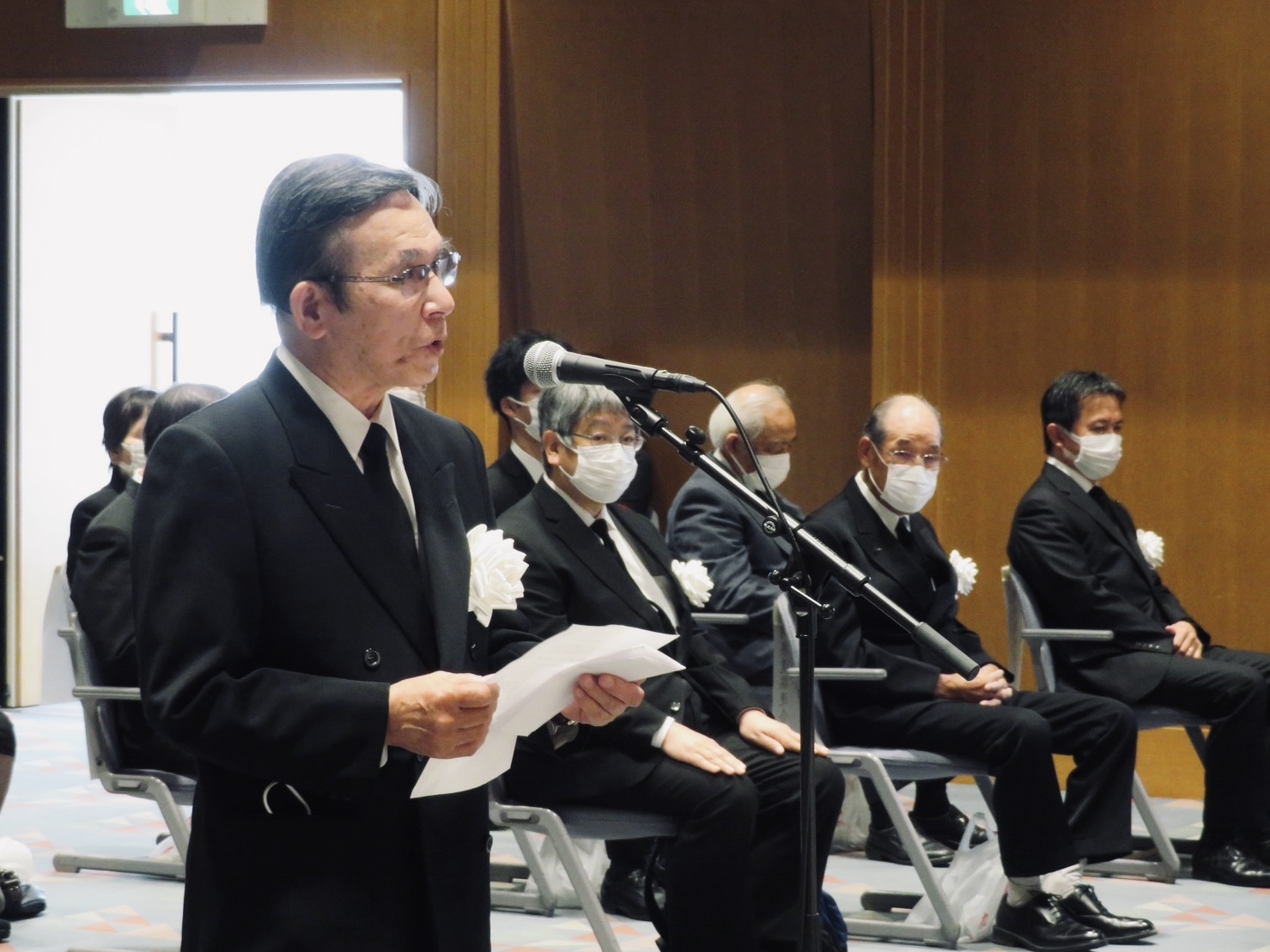 8D8226C0-A217-42E7-A1E3-328BD74C84AD