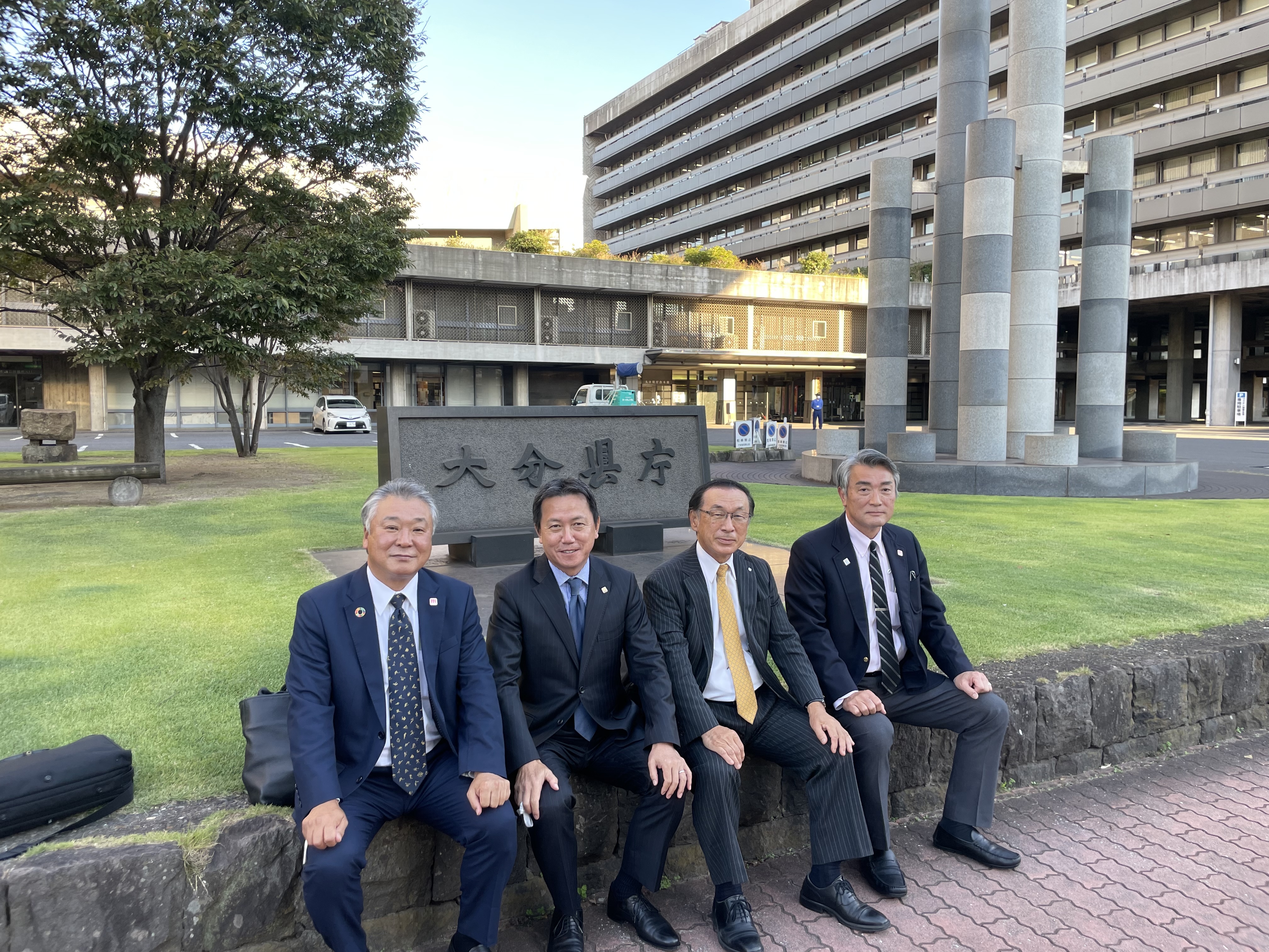 C2878E93-1282-4275-AF41-1CF17E14B846