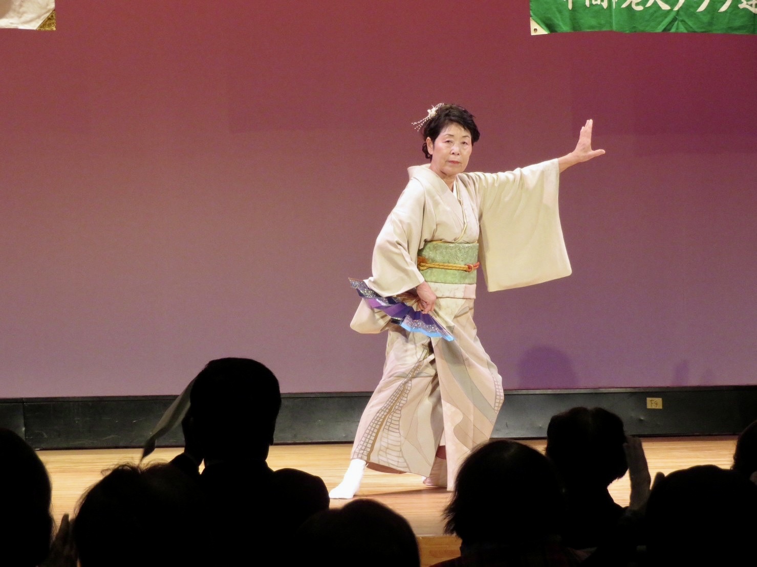 4C9D531A-D395-4C35-A7D6-35D0DDC54C19