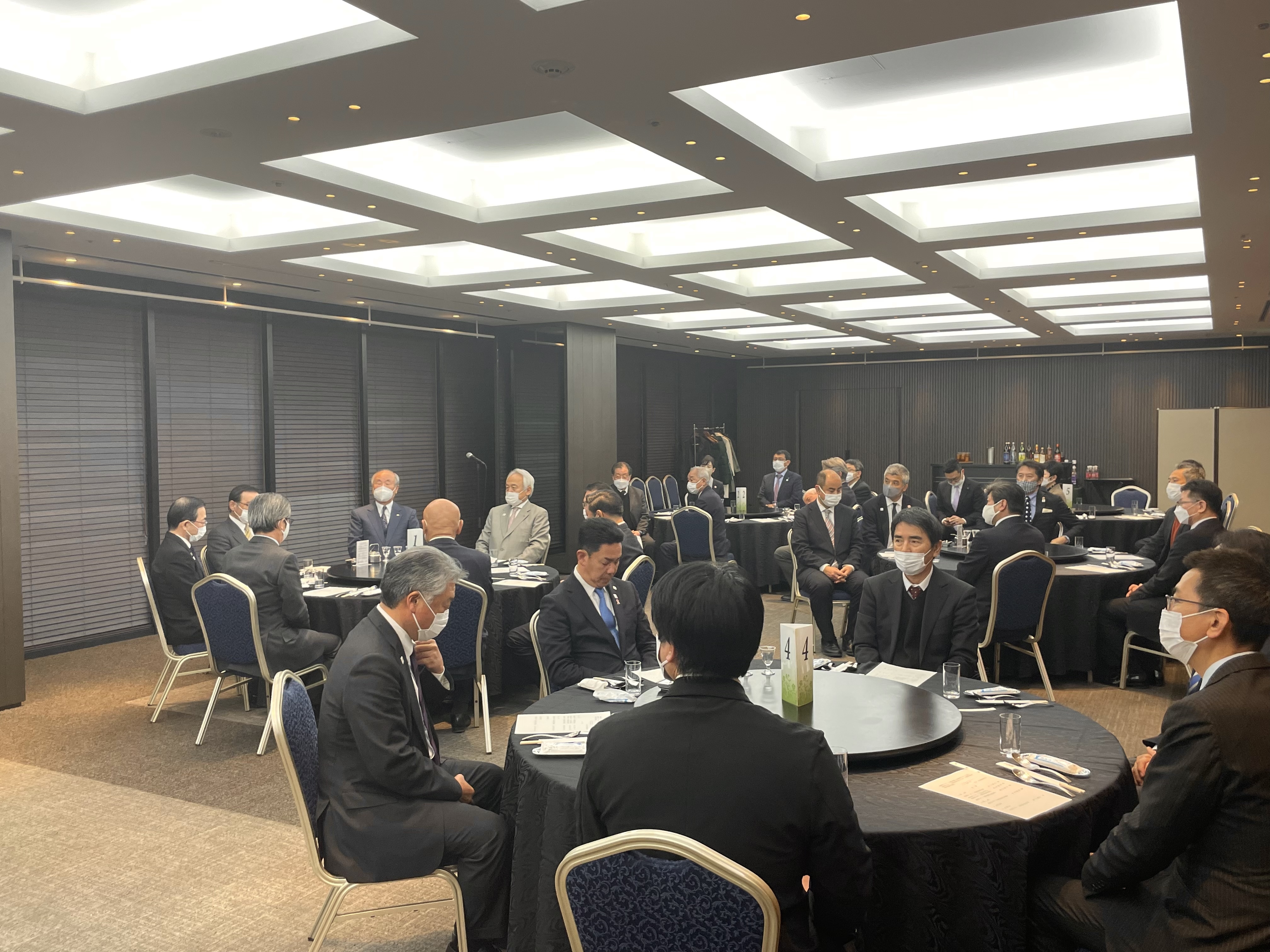 2426F762-9F4A-44F9-ACFF-7A3C7632650B