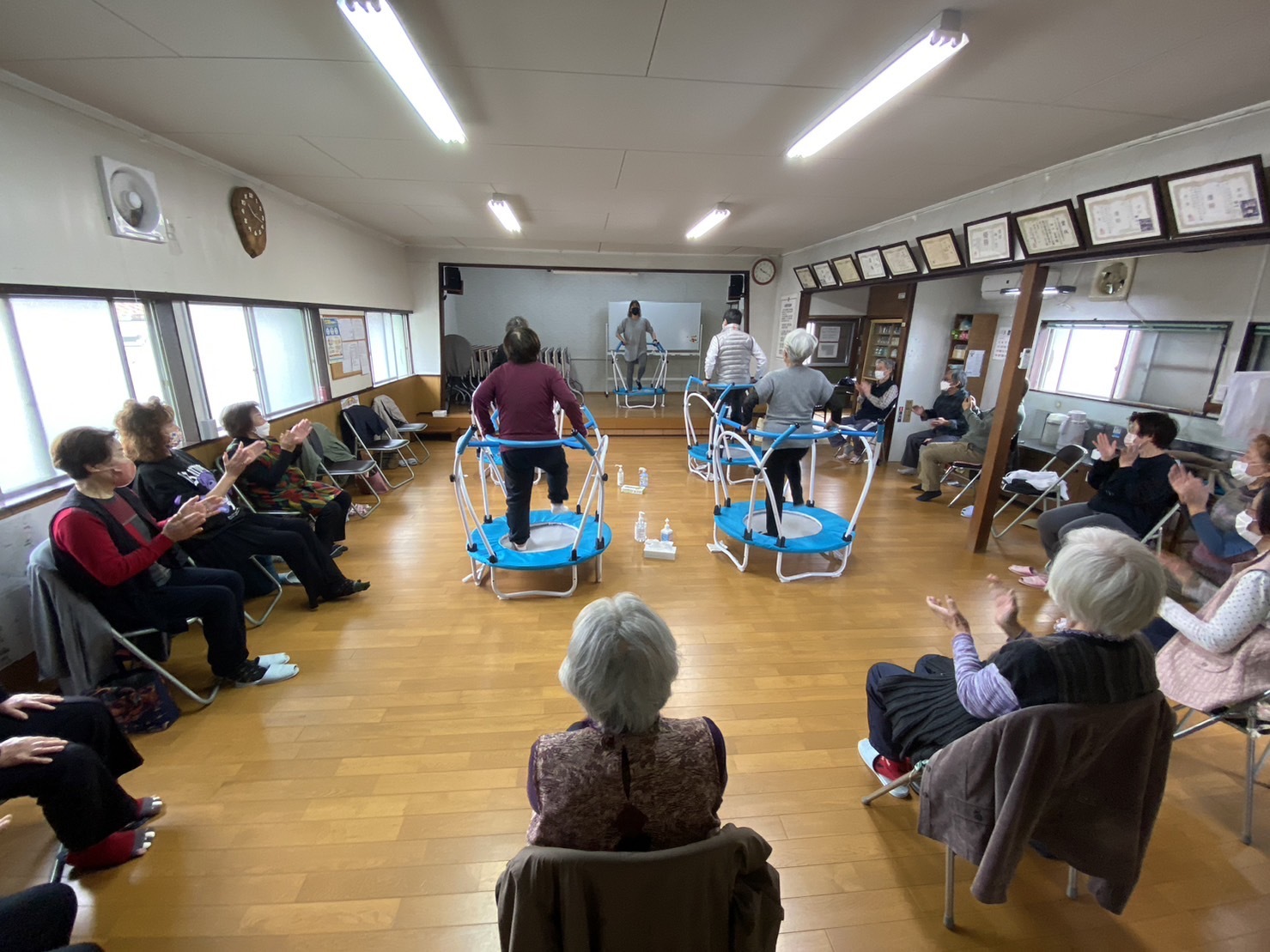 3D4FBD6F-4112-4F4A-9238-C05F574E02D5