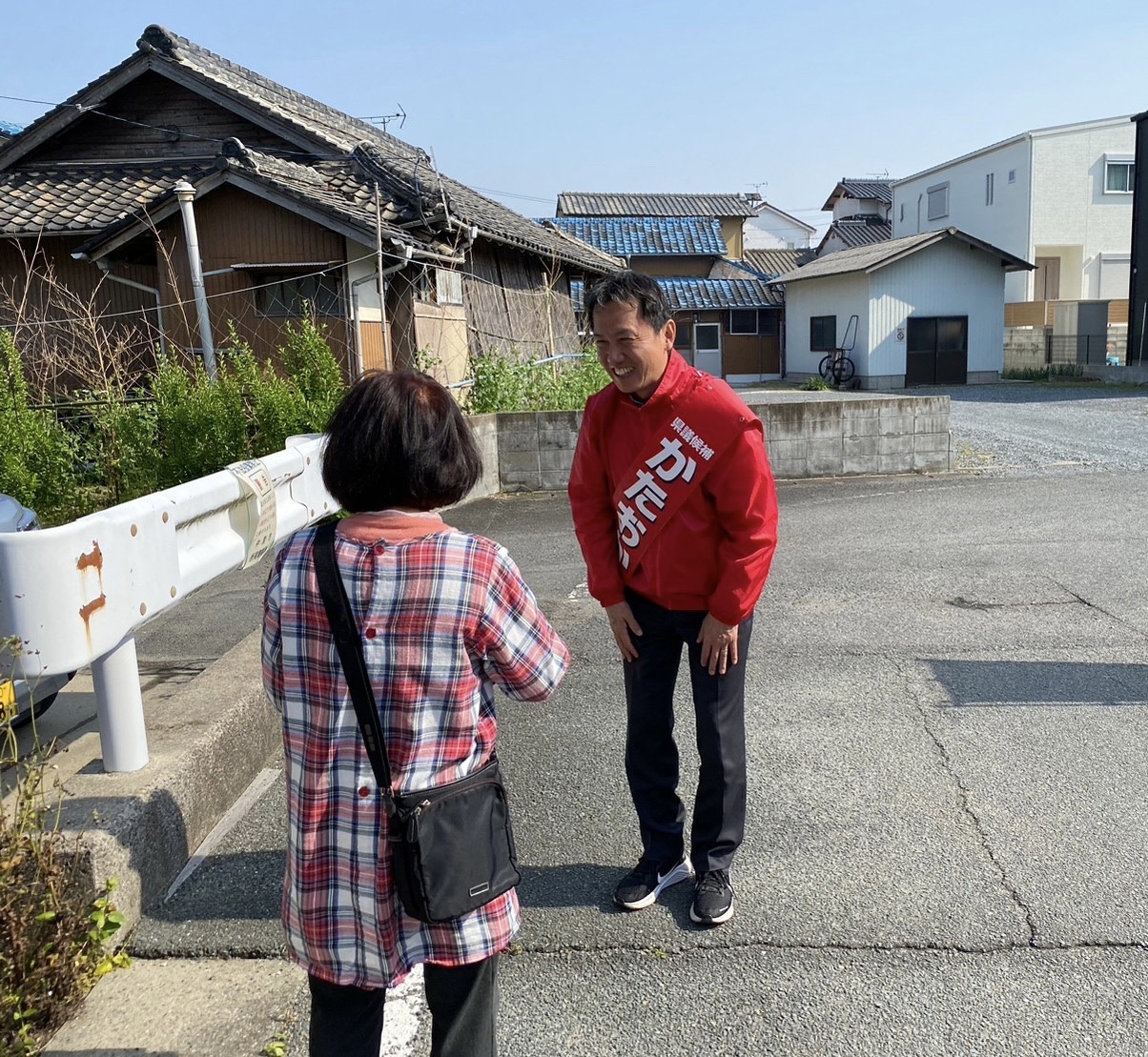 6068DC6F-AA86-4141-A08F-126F9D1CA213